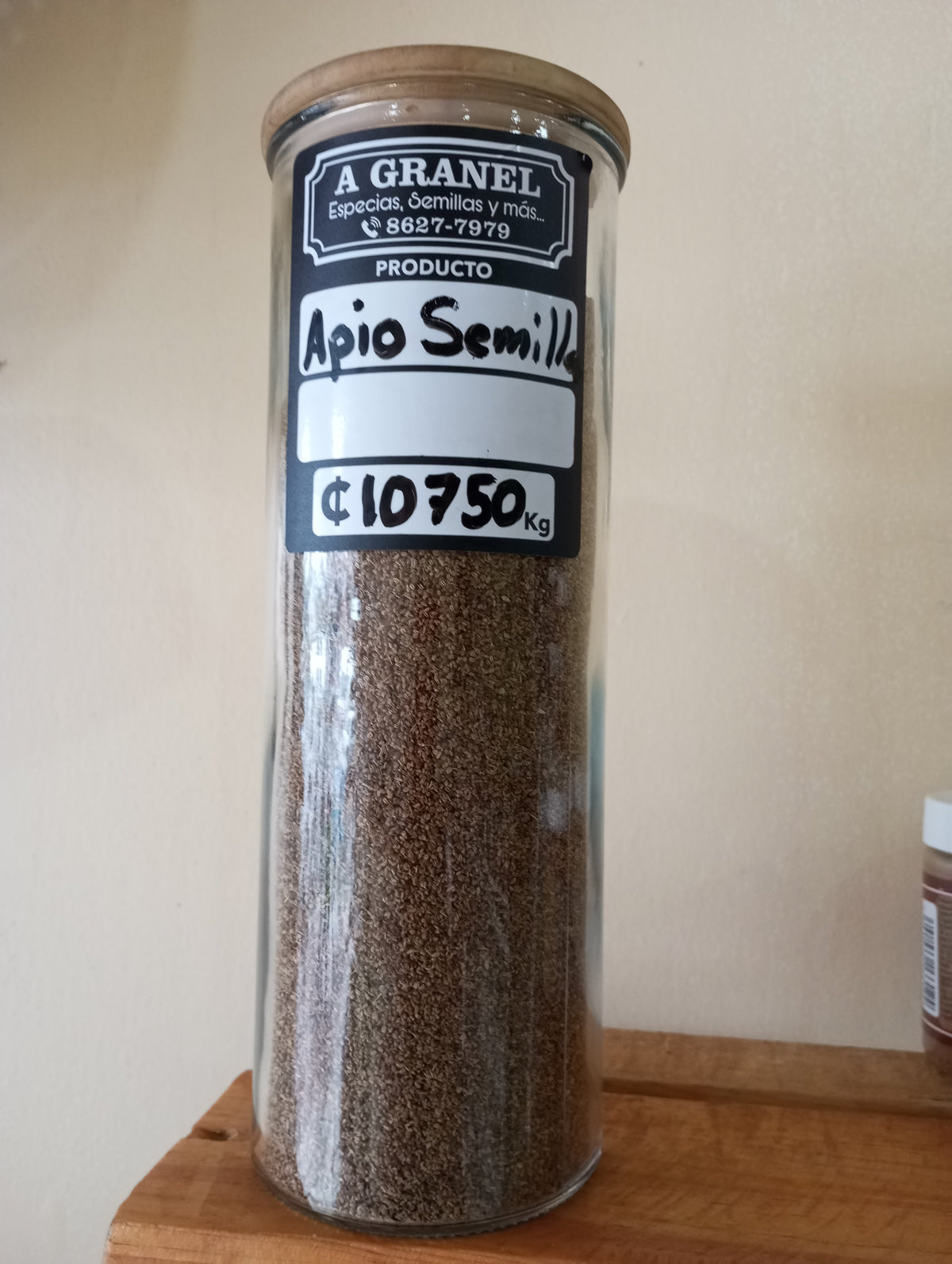 Apio en semilla